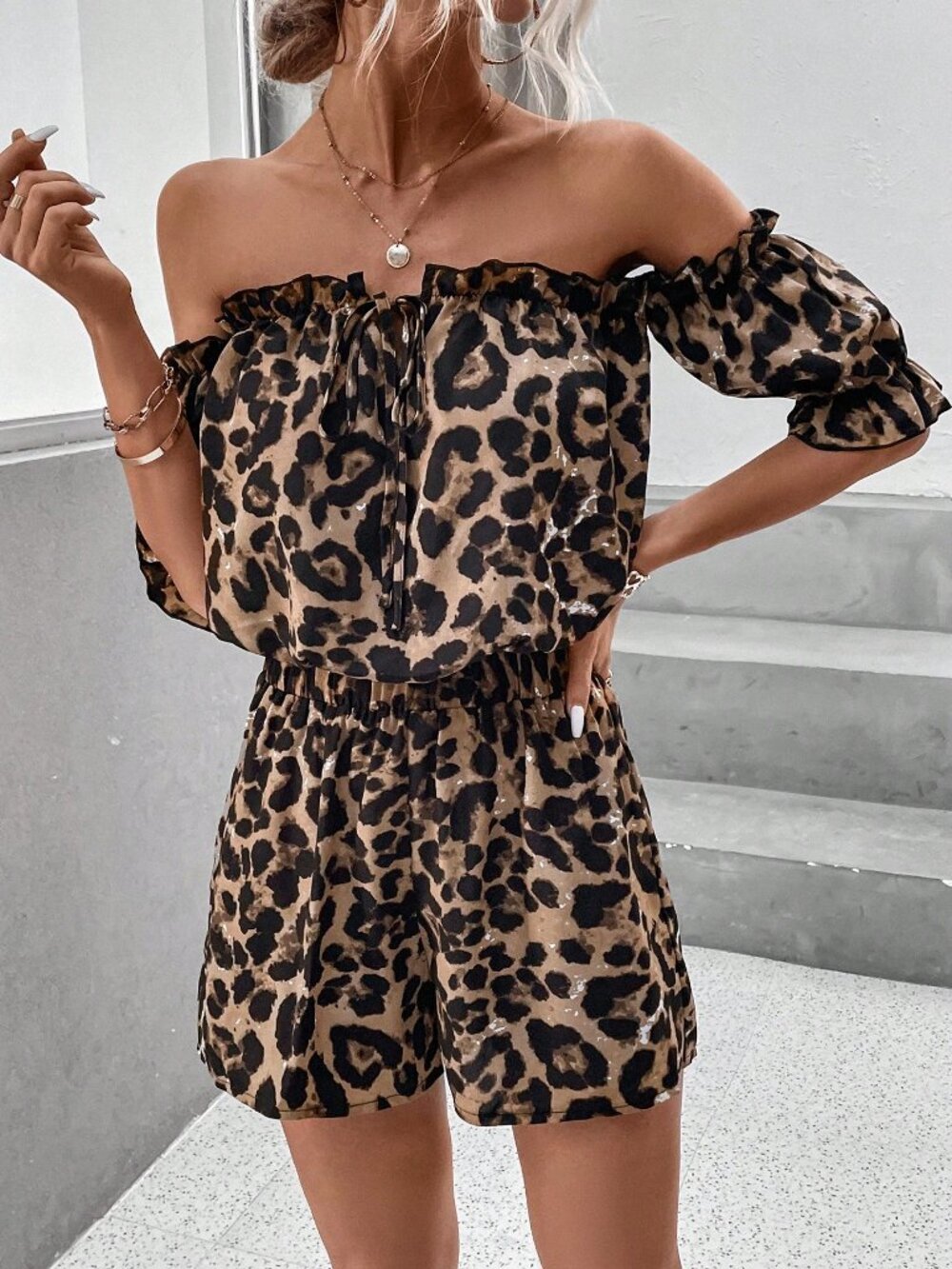 Apricot Casual Women's Leopard Print Off Shoulder Trim Knot Front Top & Shorts - Picture 3 of 6